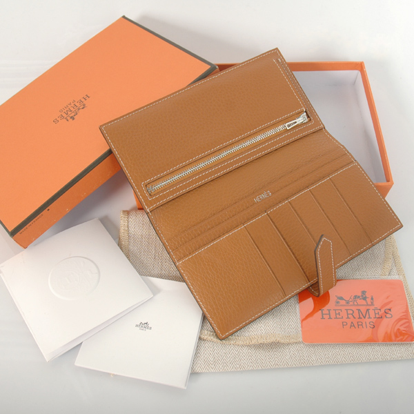 Hermes 2 fold wallet leather in Camel