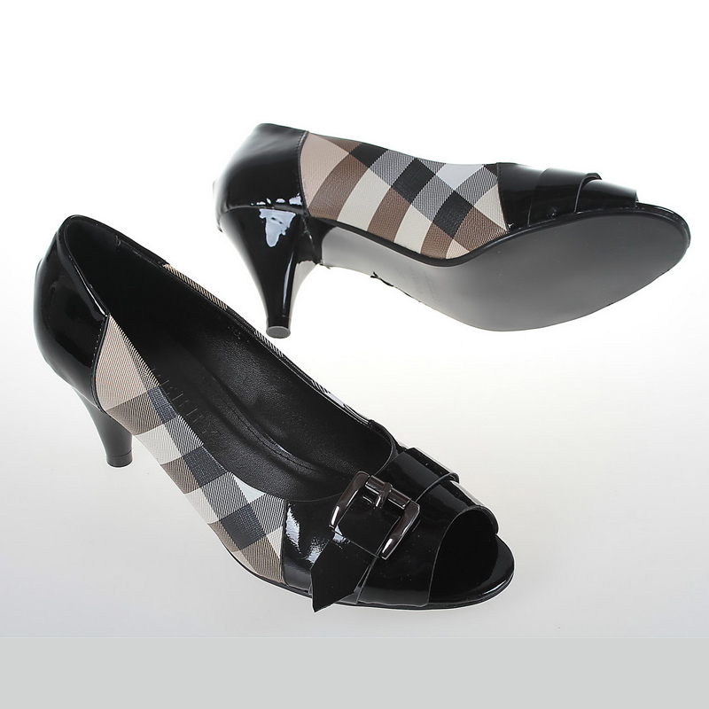 Burberry shoes 1006