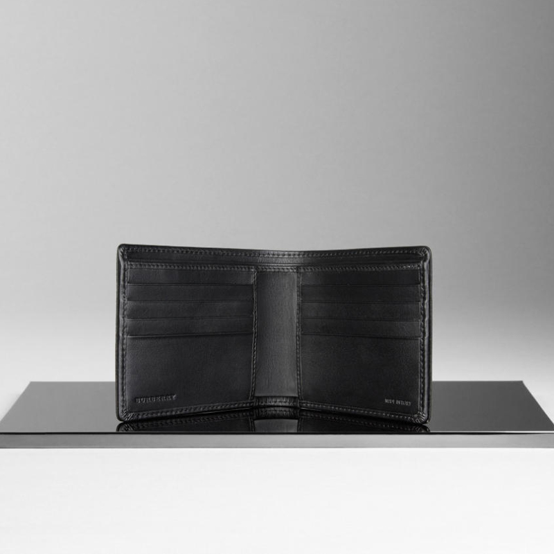 London leather wallet