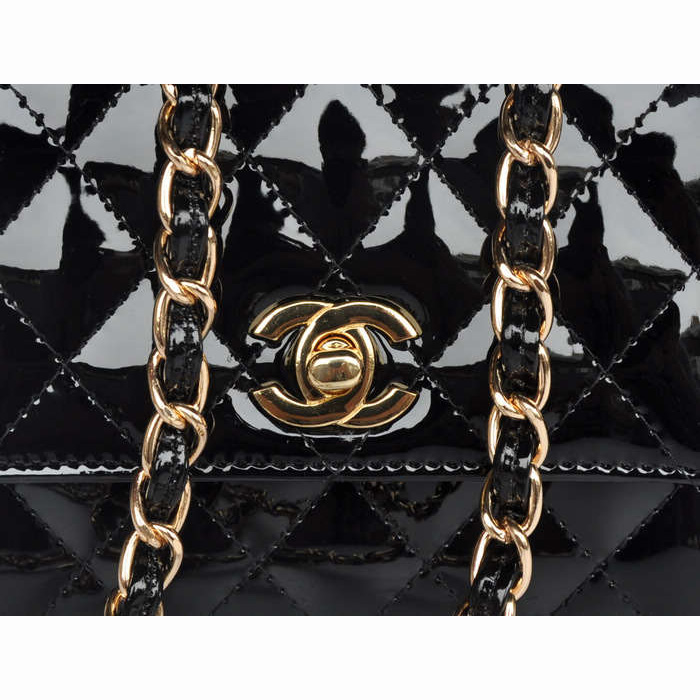 Chanel Classic Micro Flap Bag 1118 Black Patent leather Gold Hardware