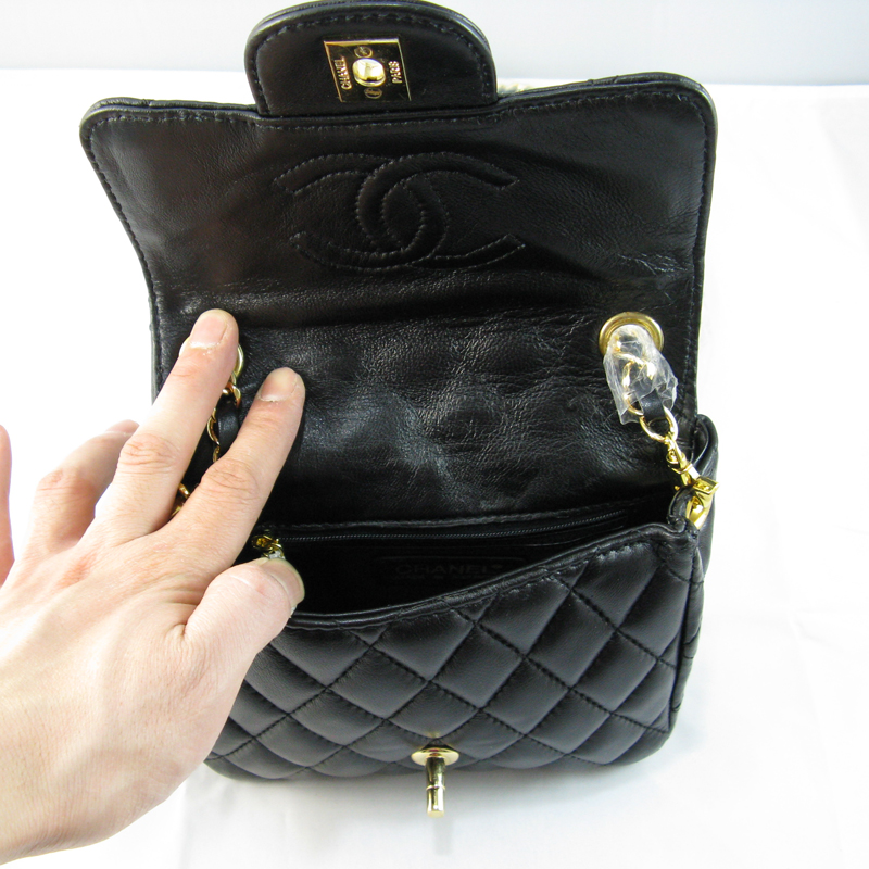 Chanel Black lambskin leather Flap Bag with Gold chain