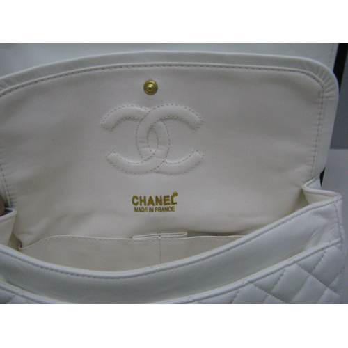 Chanel lambskin leather White Flap bag with Gold chain