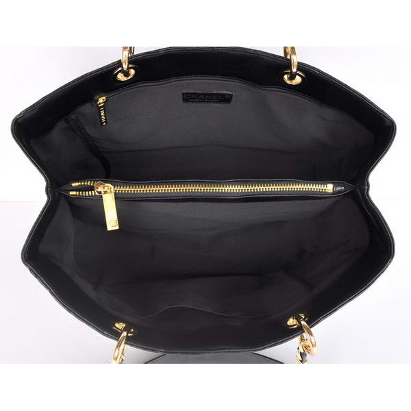 Chanel A50995 Black Sheepskin Leather Shoulder Bag Gold