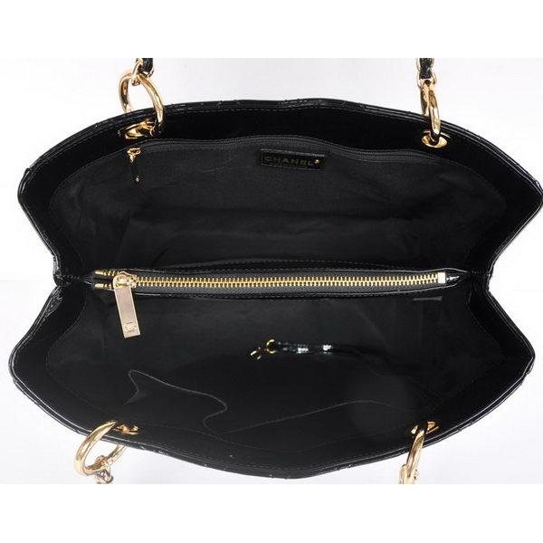 Chanel A50995 Black Patent Leather Shoulder Bag Gold